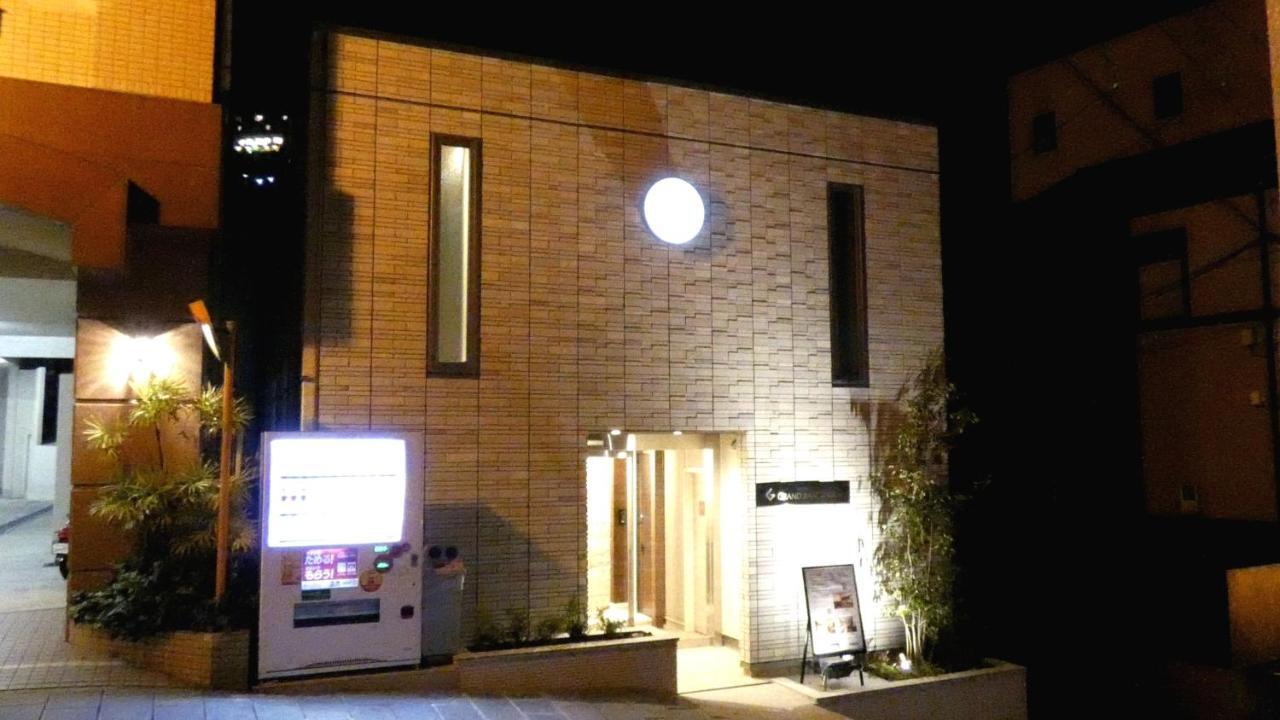 Grand Base Nagasaki Ekimae Aparthotel Buitenkant foto